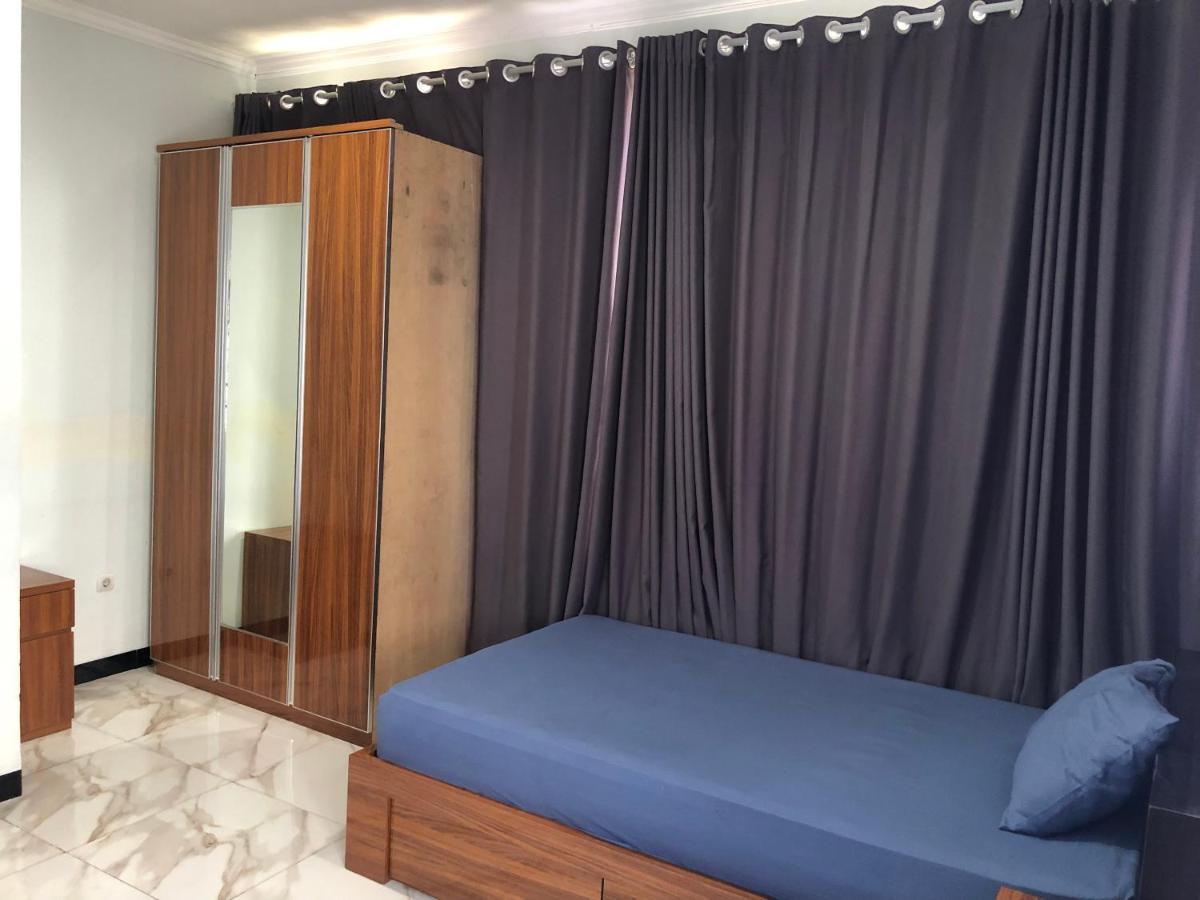 טנגרנג Bening Asri Guesthouse מראה חיצוני תמונה