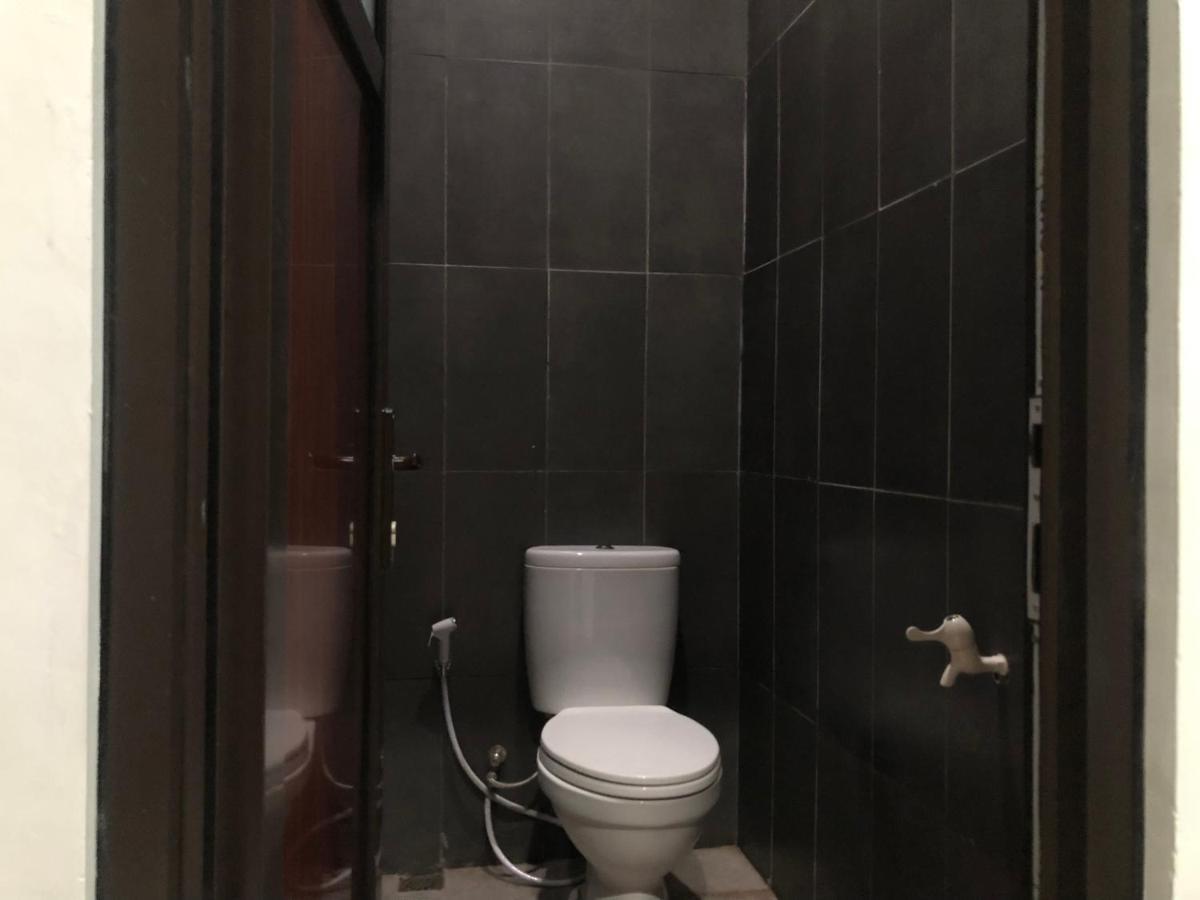 טנגרנג Bening Asri Guesthouse מראה חיצוני תמונה